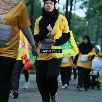 Runner Photo 7751047