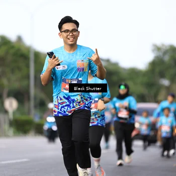 Runner Photo 7751054