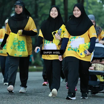 Runner Photo 7751057