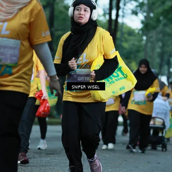 Runner Photo 7751061