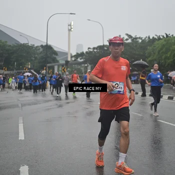 Runner Photo 7751063