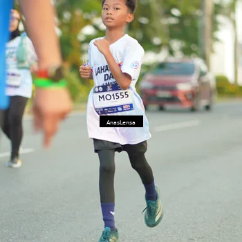 Runner Photo 7751076