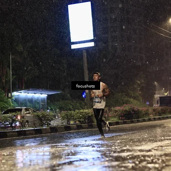 Runner Photo 7751083