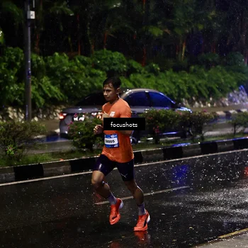 Runner Photo 7751092