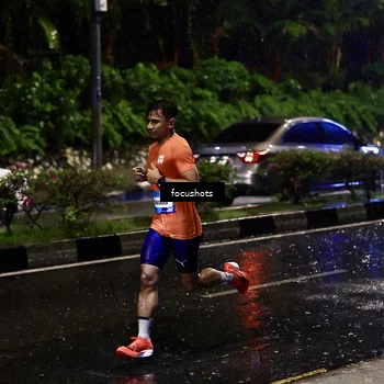 Runner Photo 7751094