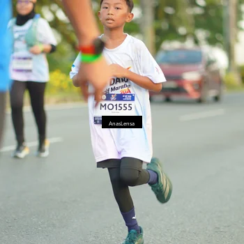 Runner Photo 7751099