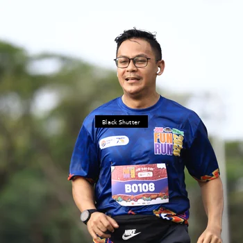 Runner Photo 7751100