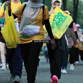 Runner Photo 7751118