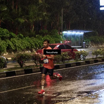 Runner Photo 7751137