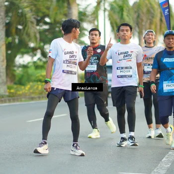Runner Photo 7751144