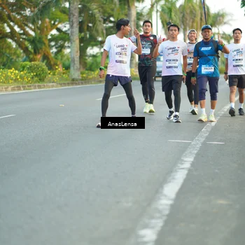 Runner Photo 7751150