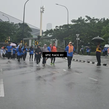 Runner Photo 7751152