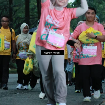 Runner Photo 7751153