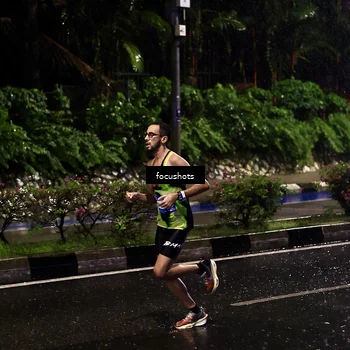 Runner Photo 7751173