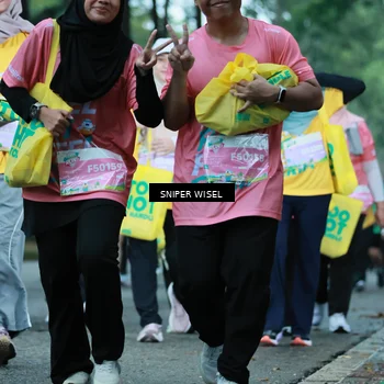 Runner Photo 7751174