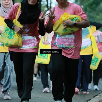 Runner Photo 7751190