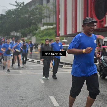 Runner Photo 7751251