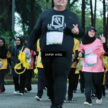 Runner Photo 7751252