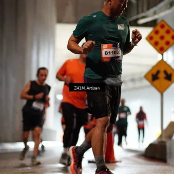 Runner Photo 7751253