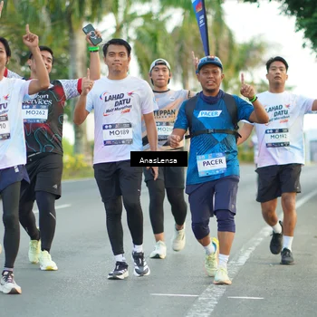 Runner Photo 7751259