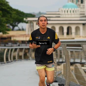 Runner Photo 7751275