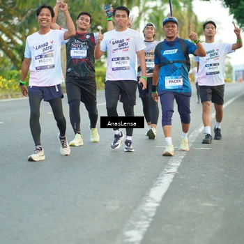 Runner Photo 7751296