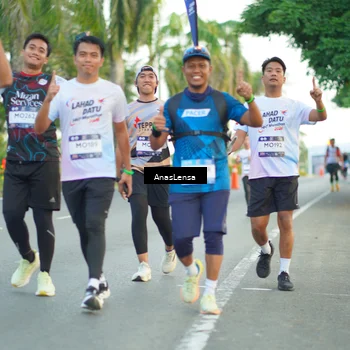 Runner Photo 7751320