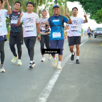 Runner Photo 7751323