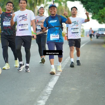 Runner Photo 7751328