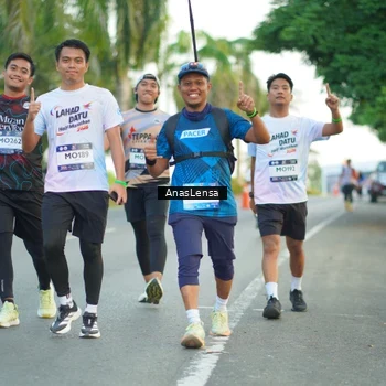 Runner Photo 7751330