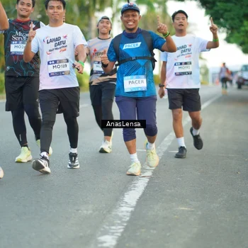 Runner Photo 7751334
