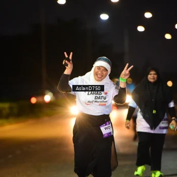 Runner Photo 7751335