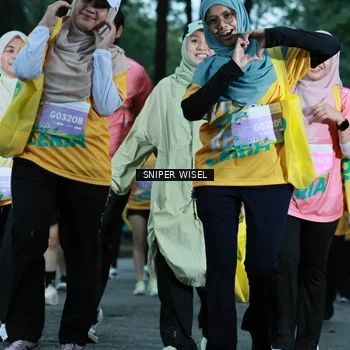 Runner Photo 7751343