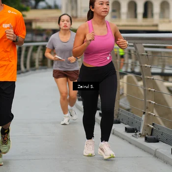 Runner Photo 7751352