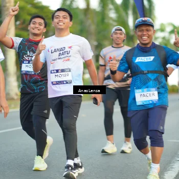 Runner Photo 7751353