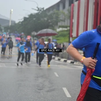 Runner Photo 7751372