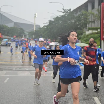 Runner Photo 7751380