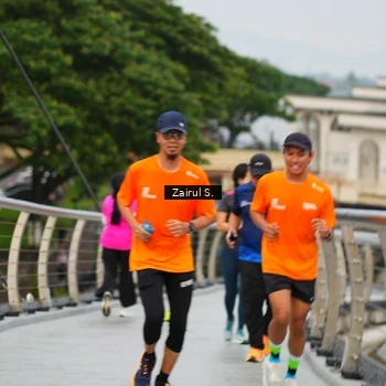 Runner Photo 7751394