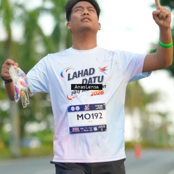 Runner Photo 7751417