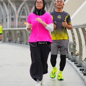 Runner Photo 7751418