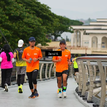 Runner Photo 7751419