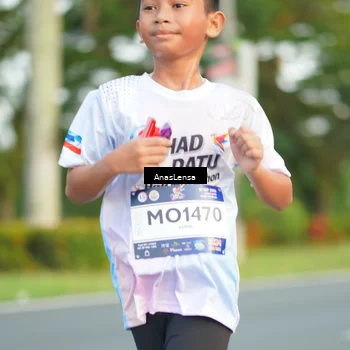 Runner Photo 7751535