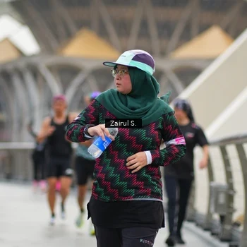 Runner Photo 7751544