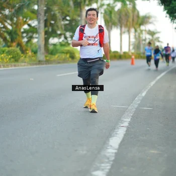 Runner Photo 7751550