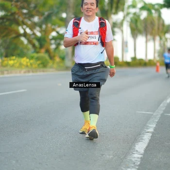 Runner Photo 7751606