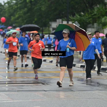 Runner Photo 7751640
