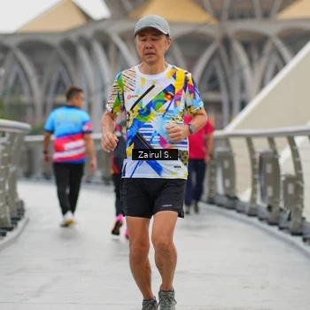 Runner Photo 7751641