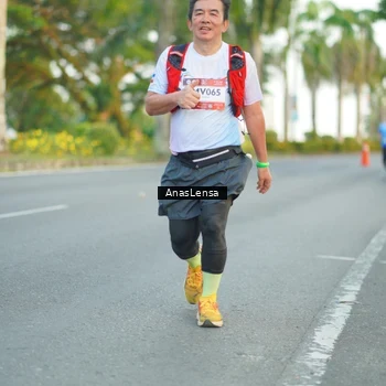 Runner Photo 7751655