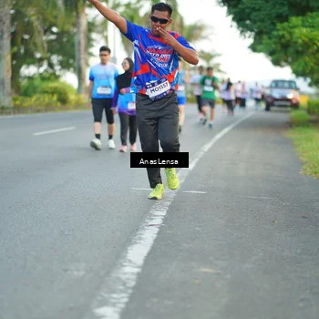 Runner Photo 7751678