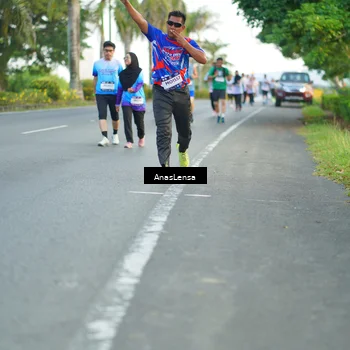 Runner Photo 7751681